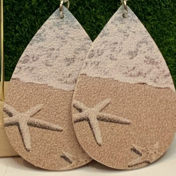 Beach Earring, Starfish Earring, Summer Earring, Vacation Earring, Ocean Earring - Picture 2 of 5